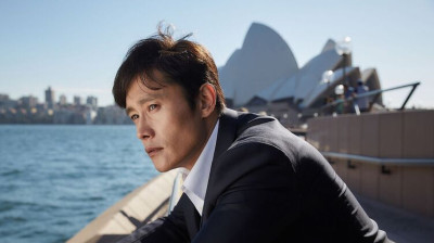 Самотният ездач (2017)