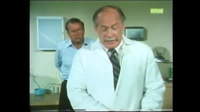 Huit ça suffit (1977) French S3E1 Qui est le plus fou ici .