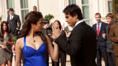 HISTÓRIA DE ELENA E DAMON - Parte 2 #1Temporada